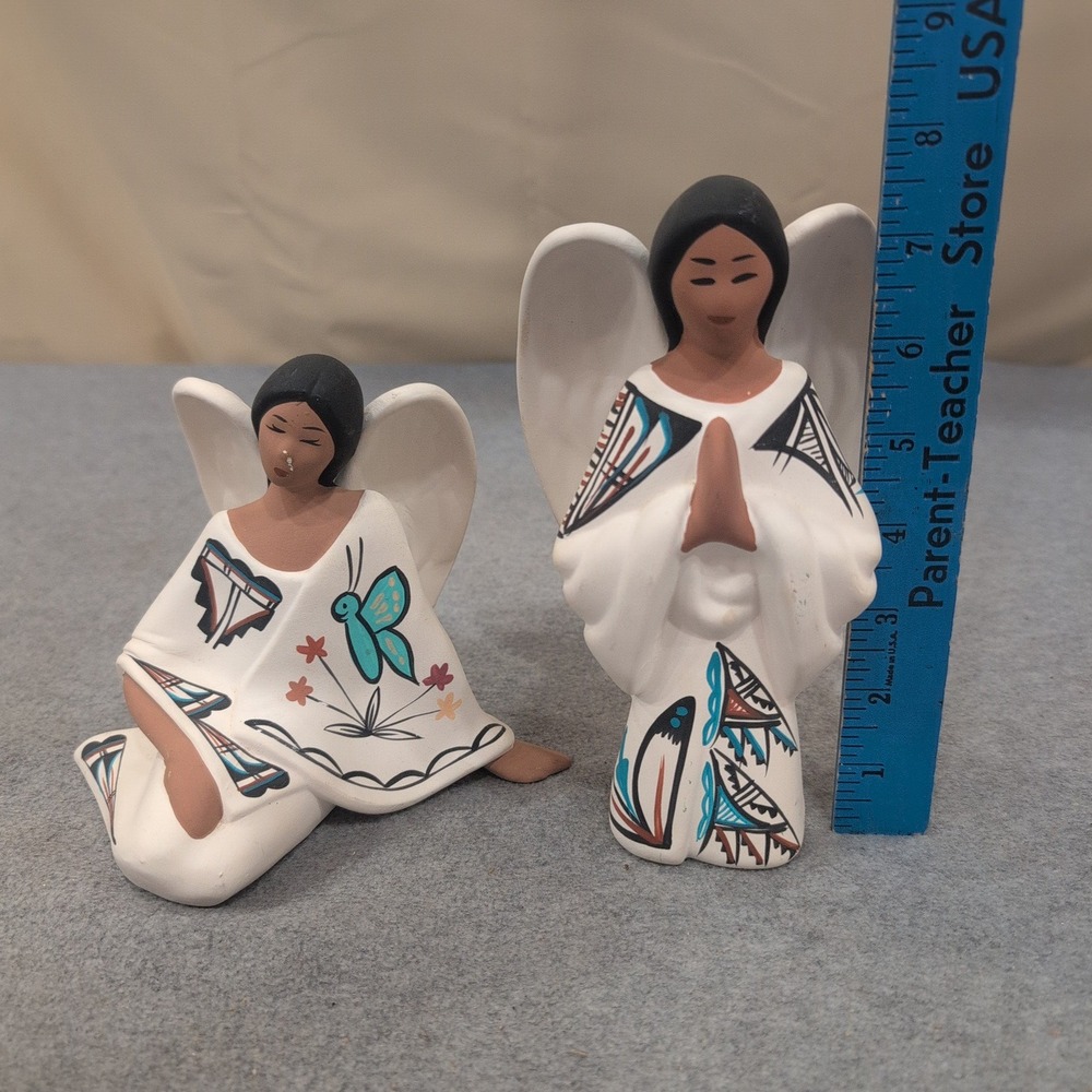 Southwestern Hand Painted Clay Angel Figurines Set of 2 Navajo Signed - Picture 10 of 10